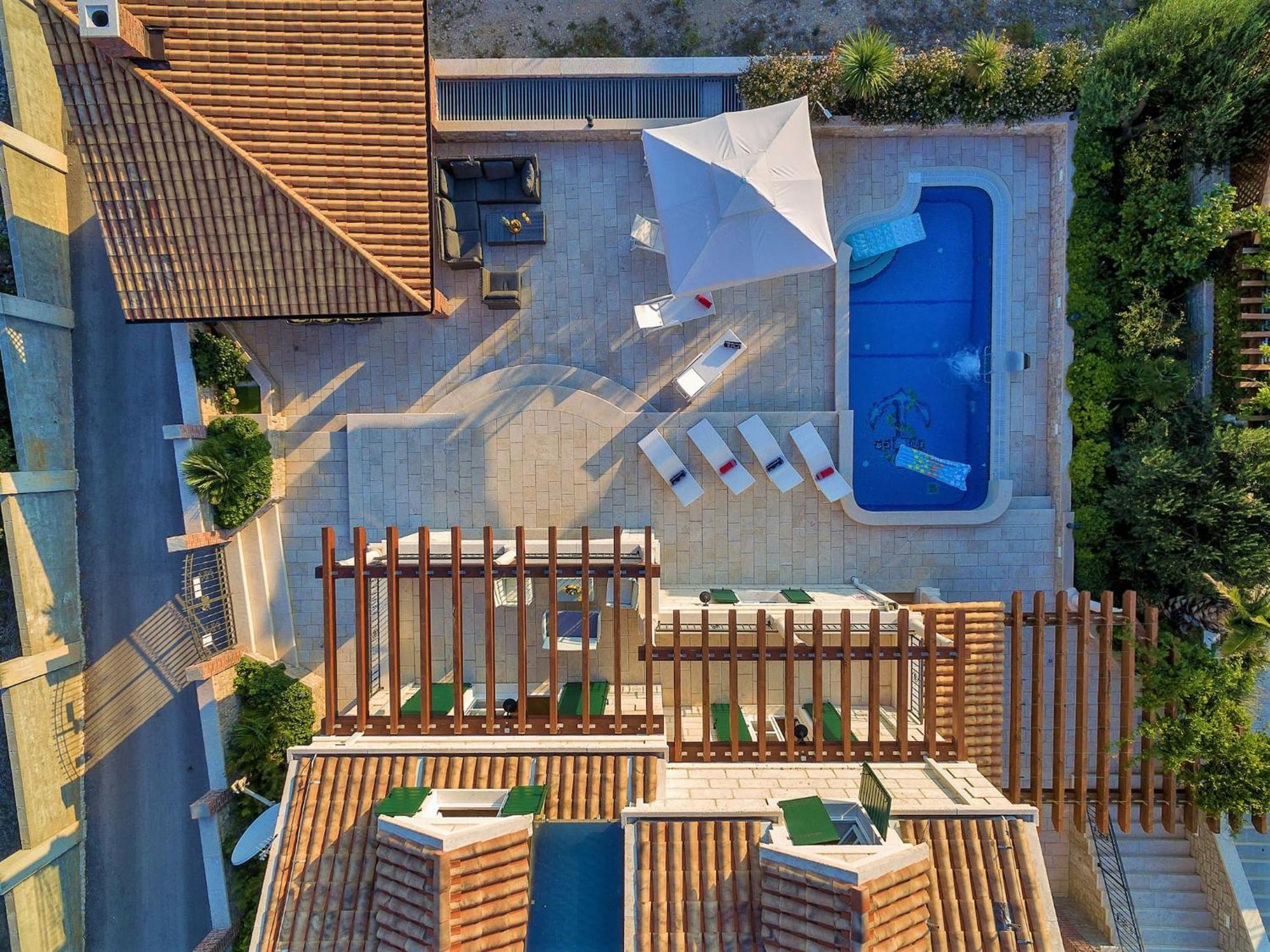 Ferienhaeuser In Willa Makarska